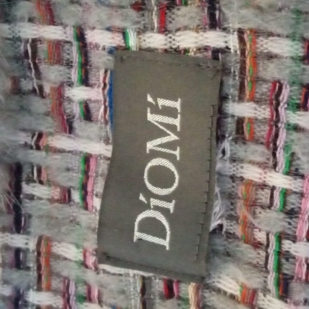 Diomi Boucle Multicolor Woven Wrap With Fringe And Fur Trim (Mink?) - Picture 3 of 10